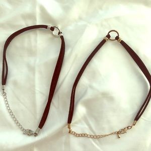 2 neck neck chokers